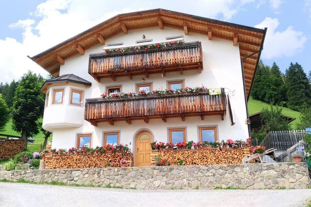 App. Monte Pore - Agriturismo La Majon Колле-Санта-Лучия Экстерьер фото