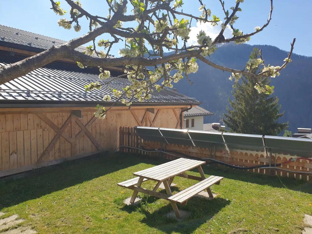 App. Monte Pore - Agriturismo La Majon Колле-Санта-Лучия Экстерьер фото